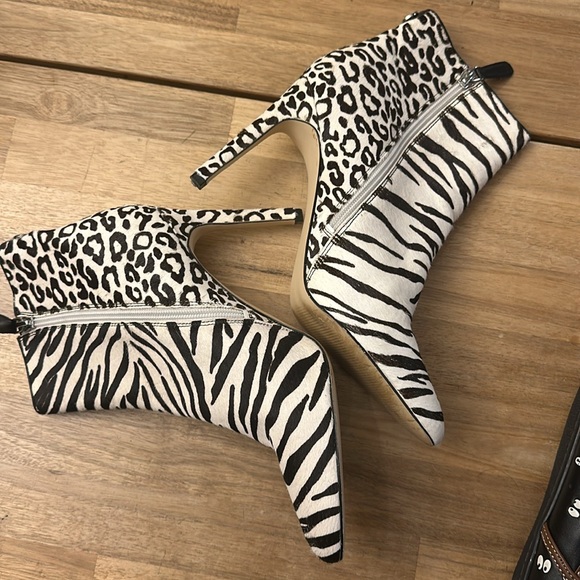GUESS ⭐️ REEL COW FUR heeled boots - Picture 4 of 10